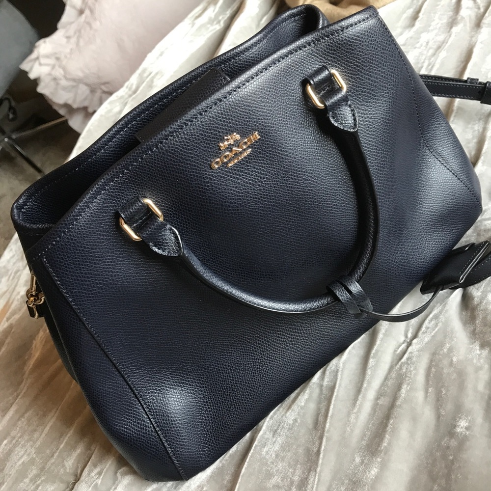 Coach Navy Purse & Wallet (like brand new)